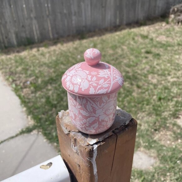 Once Upon a Book Club Bridgerton When He Was Wicked Pink Floral Tea Strainer - Picture 2 of 6